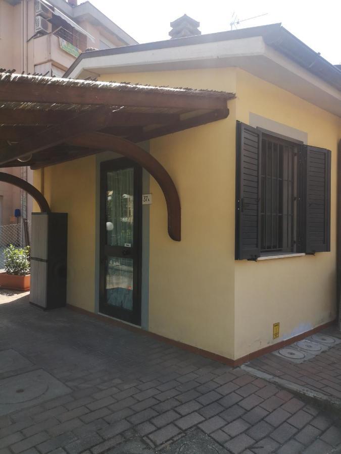 A Casa Di Amici Apartment Arezzo Luaran gambar